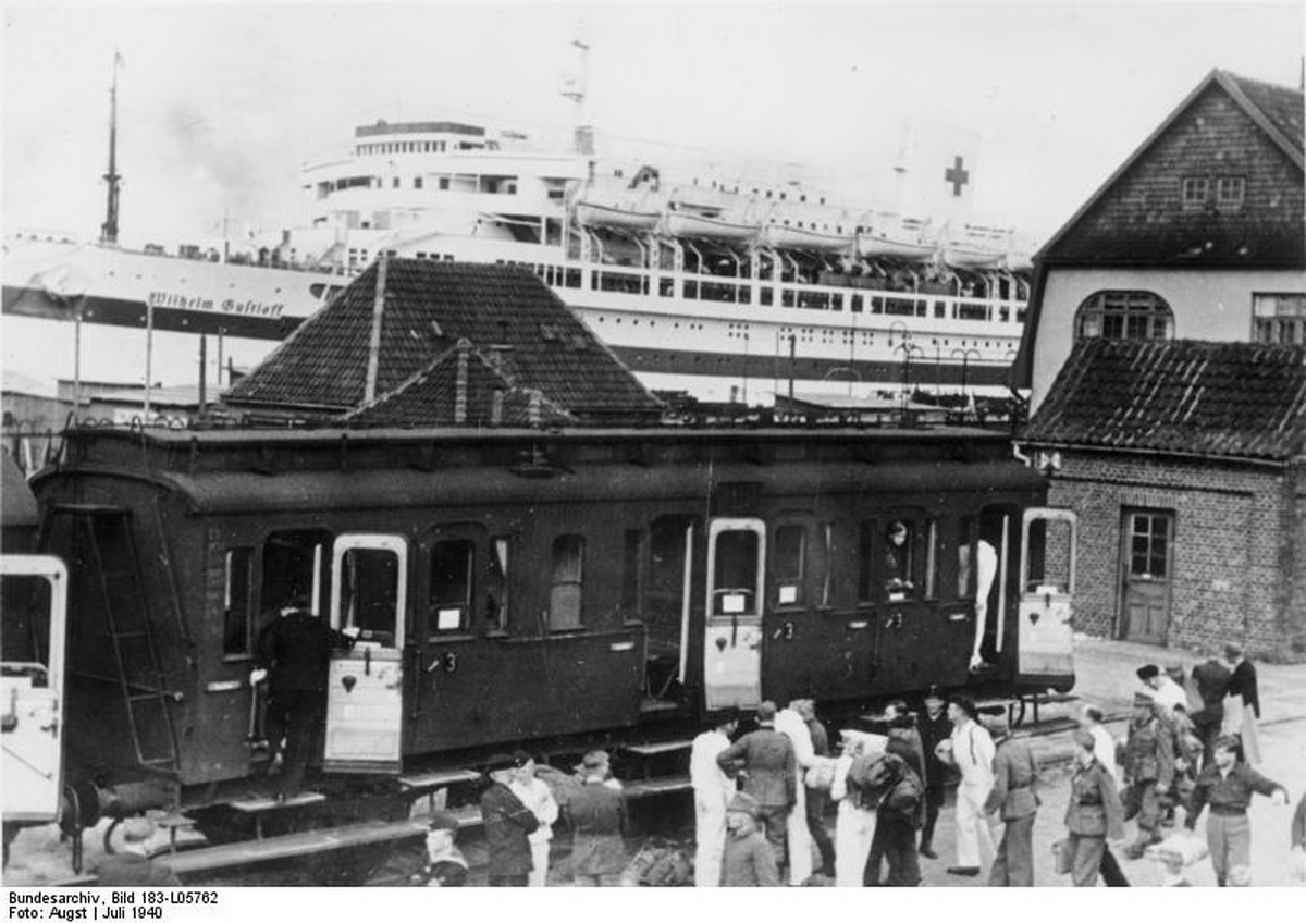 Bundesarchiv Bild 183-L05762, Lazarettschiff ''Wilhelm Gustloff''.jpg