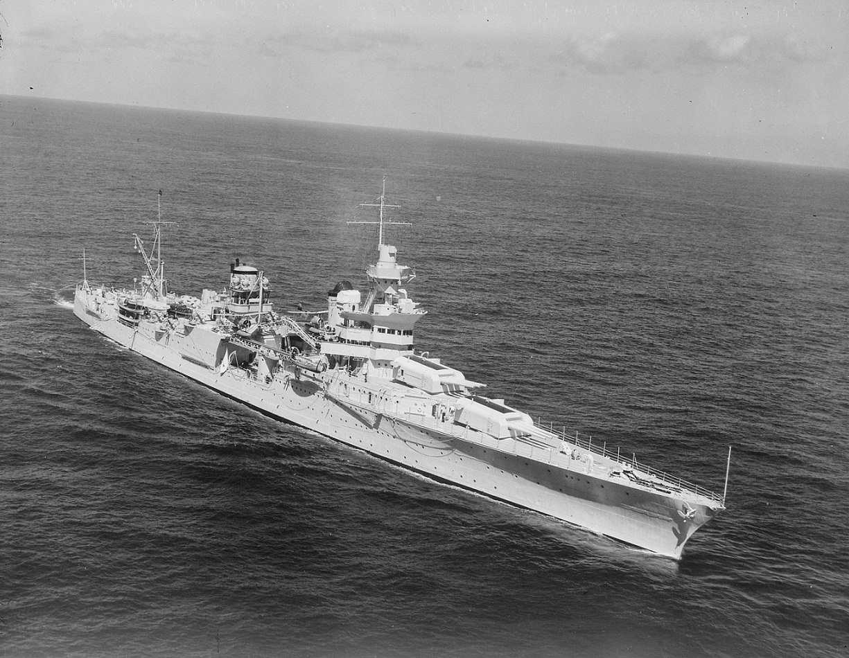 американский тяжелый крейсер «Индианаполис» (Indianapolis, CA-35)..jpg