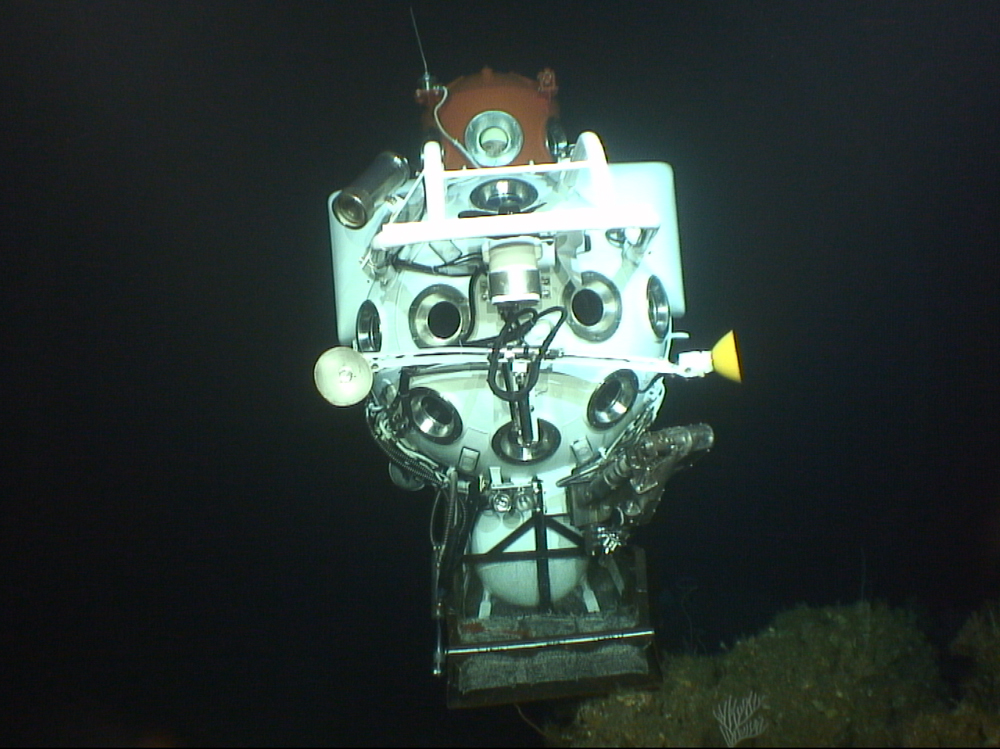 HAKUYO submersible.jpg