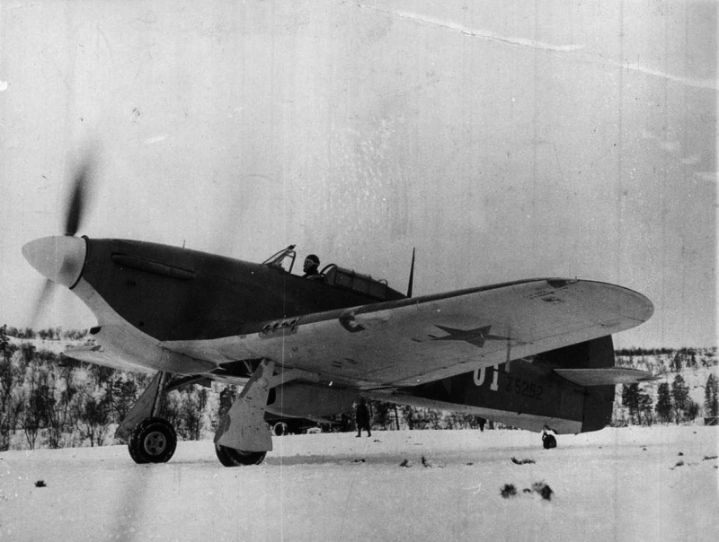 Hawker Hurricane Mk.II B(T), Soviet Air Force 1941.jpg