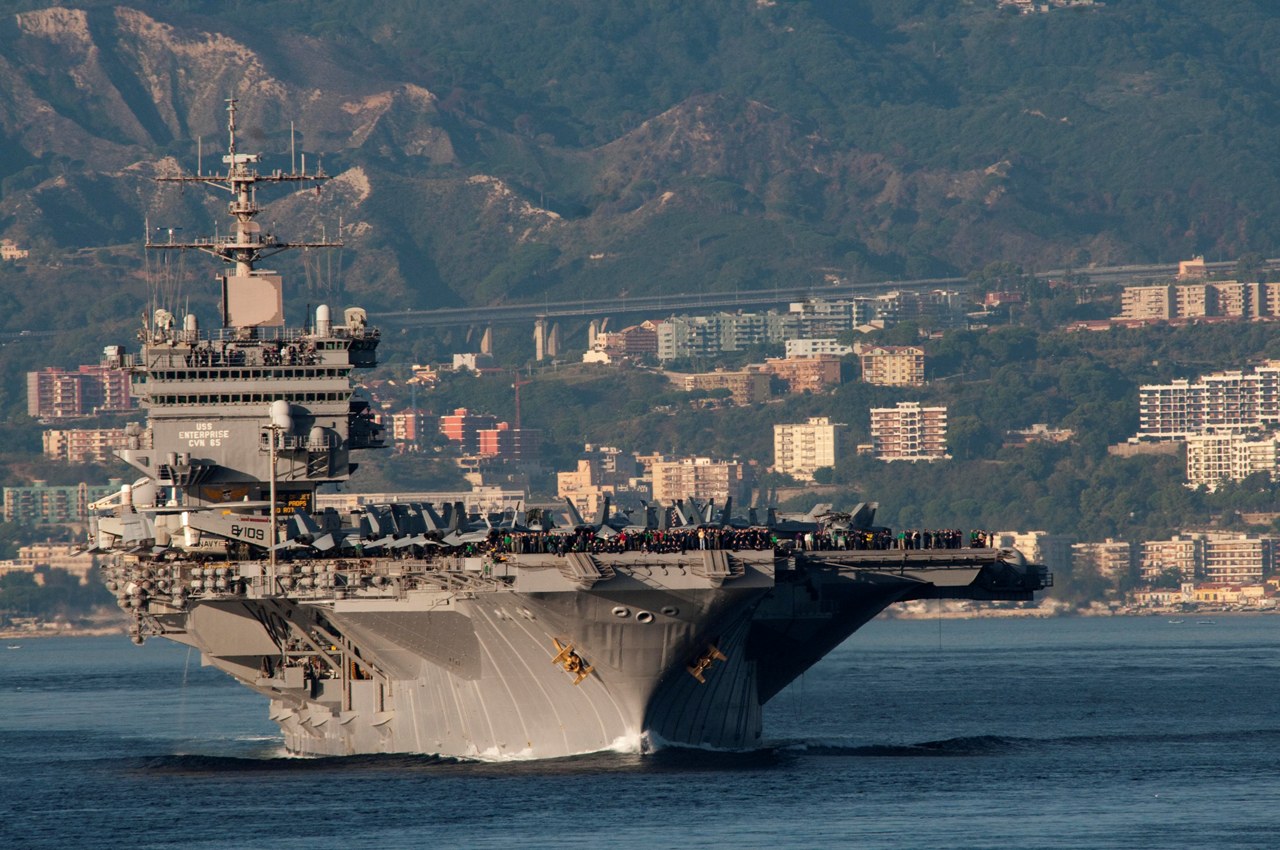 The aircraft carrier USS Enterprise (CVN 65).jpg