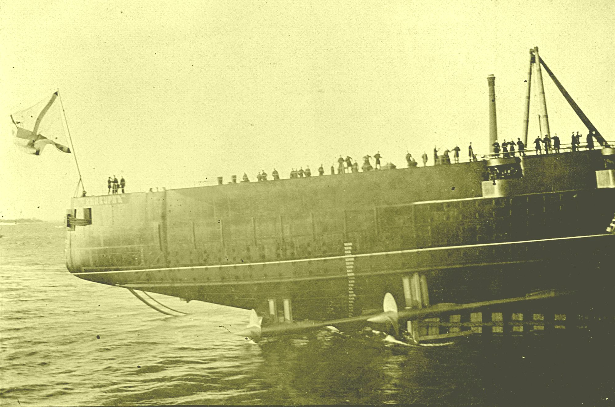 Кинбурн_спуск на воду_15.10.1915 г.jpg