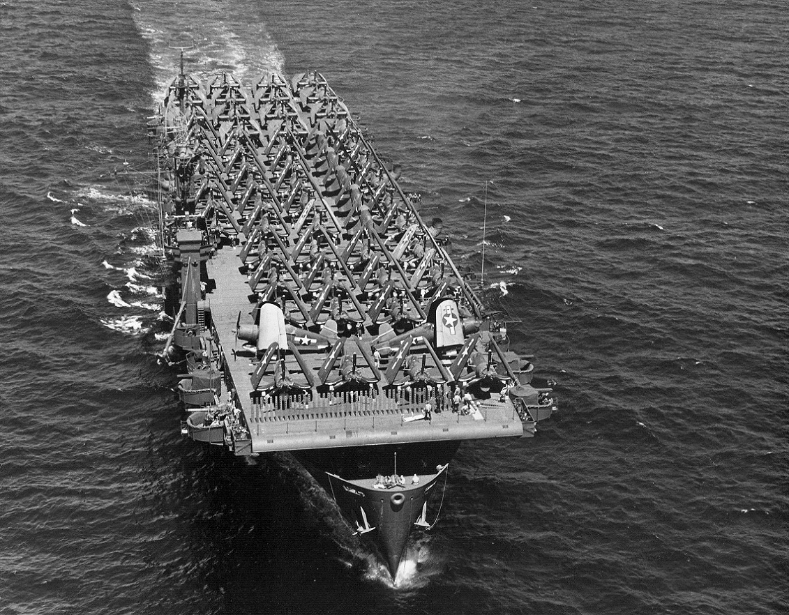 USS_Kwajalein_CVE-98_transporting_aircraft_1944.jpeg