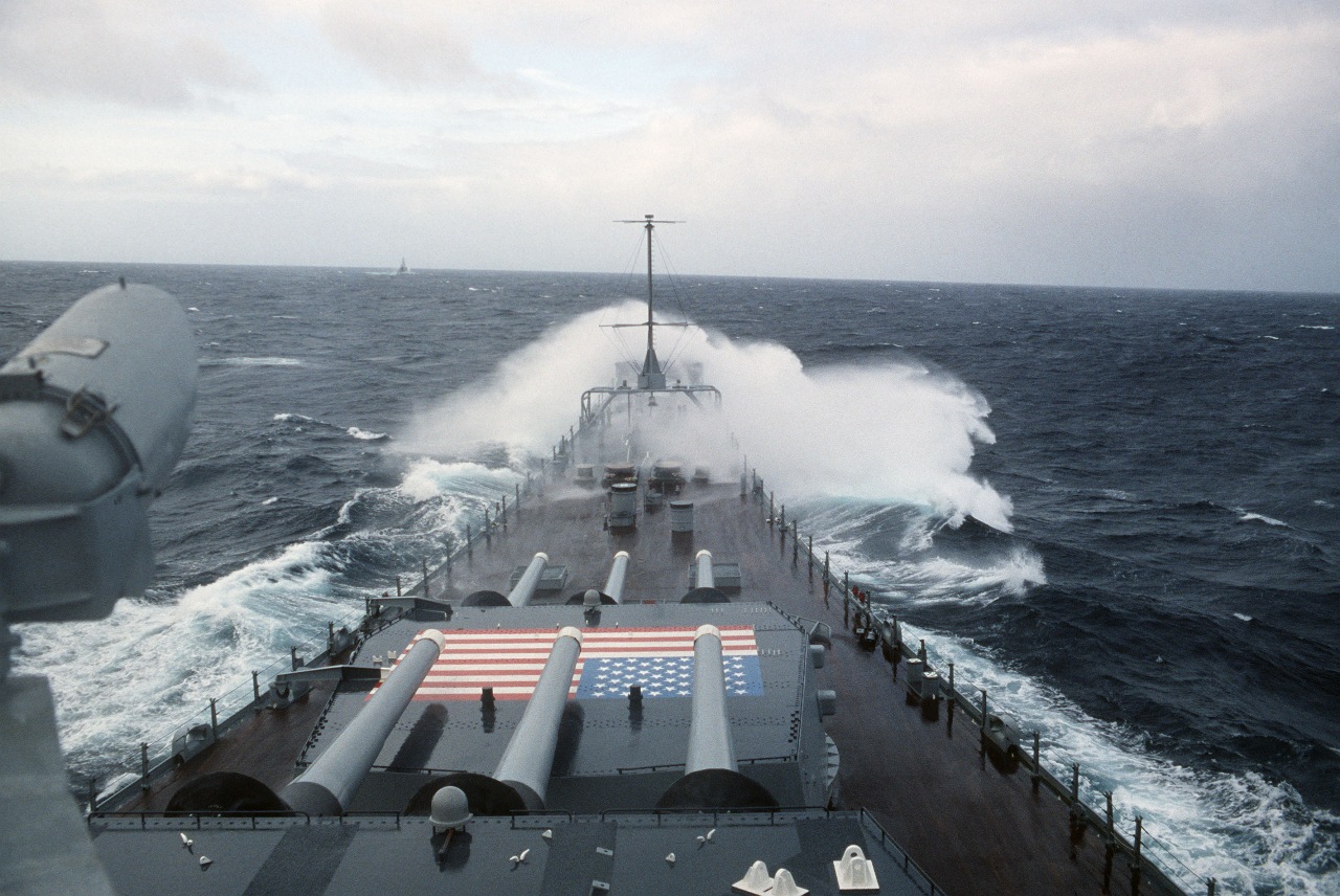 USS_Iowa_BB-61_-_Ocean_Safari_85.JPEG
