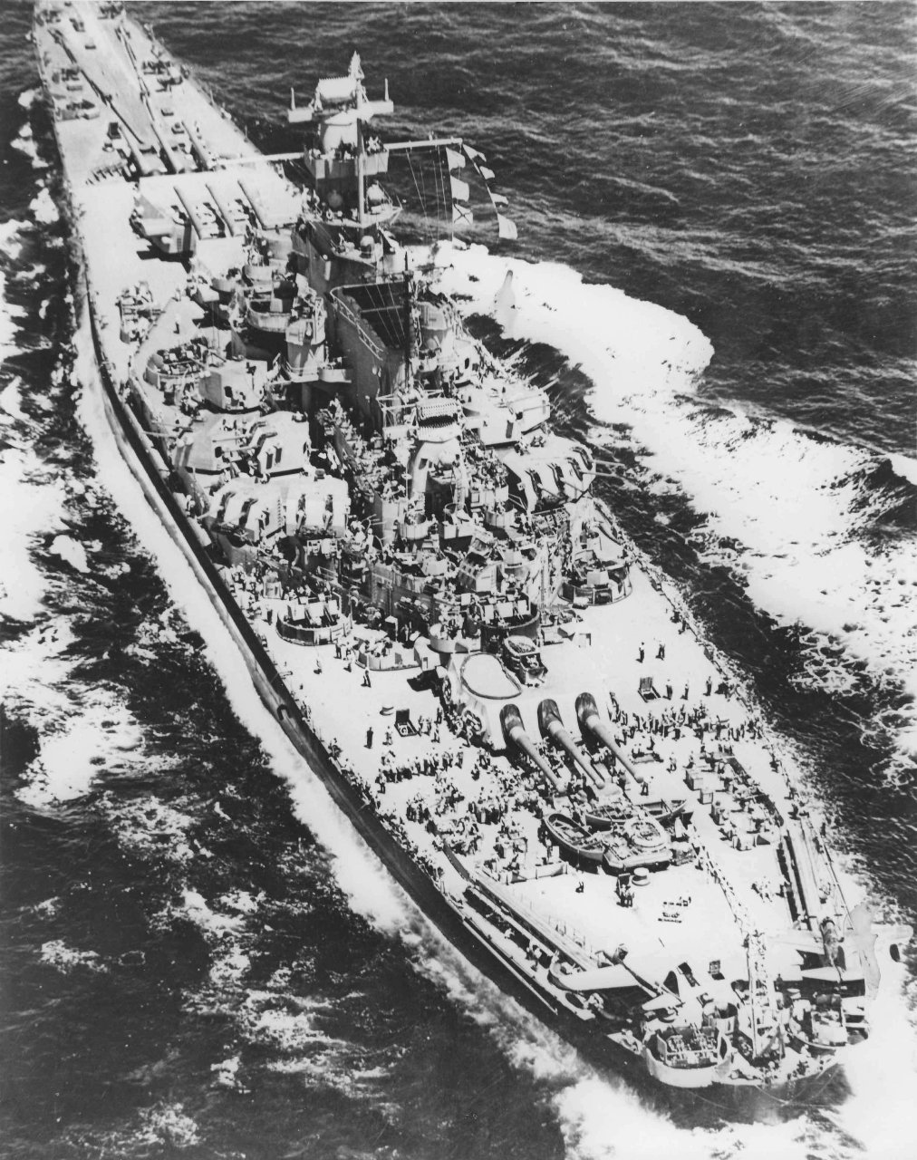 USS Massachusett1944.jpg