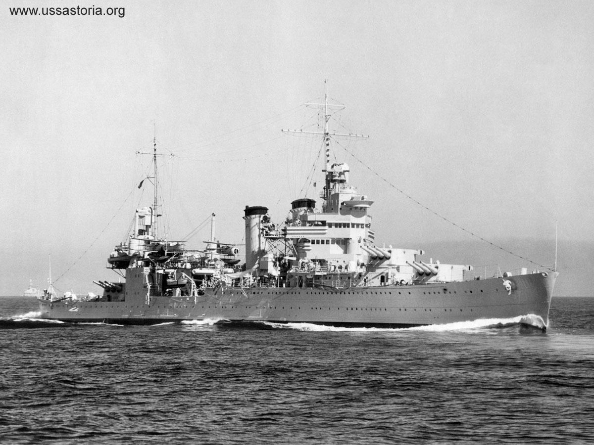 USS ASTORIA CA-34 in her 1939-1940 configuration during a main battery tracking exercise.jpg