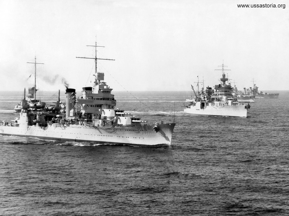 USS ASTORIA maneuvers with INDIANAPOLIS CA-35, SAN FRANCISCO CA-38, NEW ORLEANS CA-32 in 1937.jpg