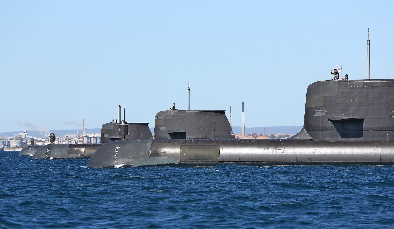 Saída-tripla-de-submarinos-australianos-foto-3-MD-Australia.jpg