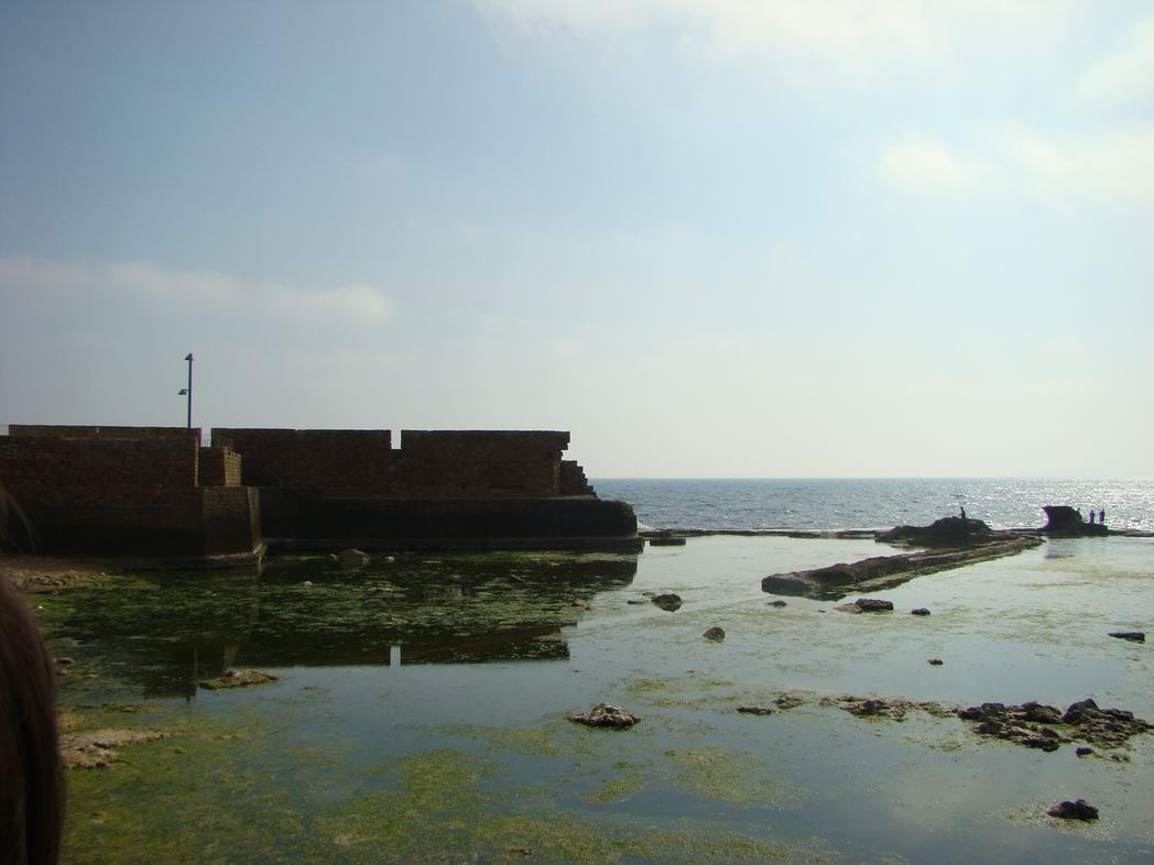 Руины замка тамплиеров на берегу Средиземного моря. Акко, Израиль, май 2013 - 3.jpg