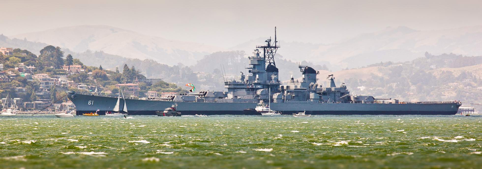 USS Iowa (BB-61) leaving San Francisco.jpg