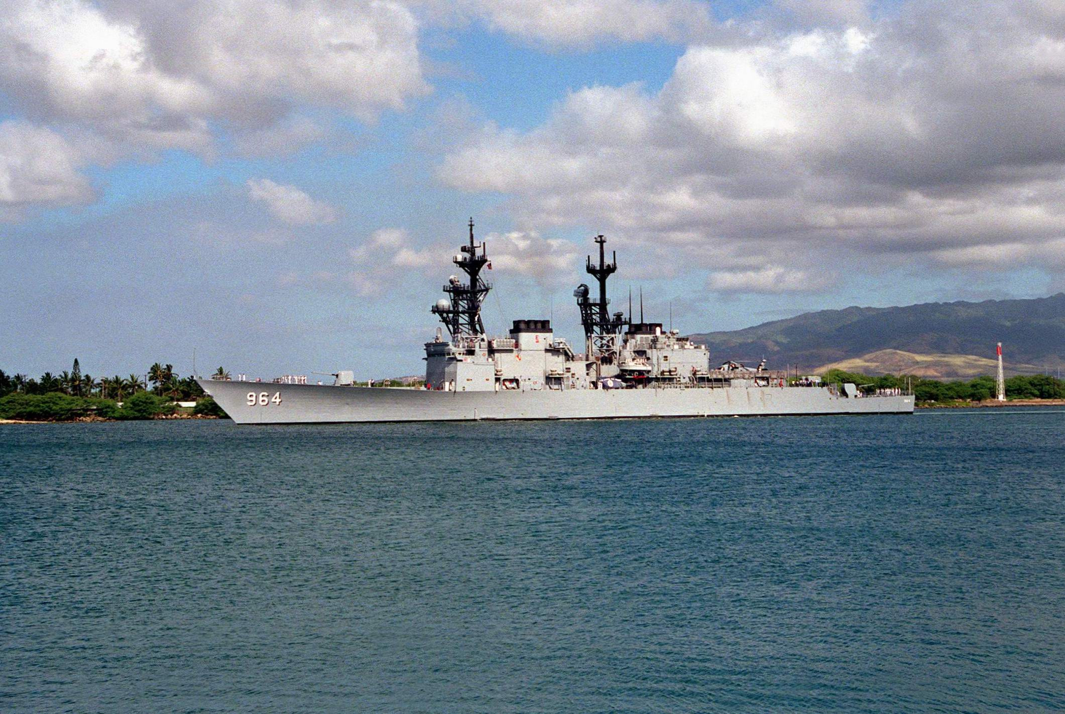 USS Paul F. Foster (DD 964) - departing Pearl Harbor - USN photo by John Bouvia June 1 1991.jpg