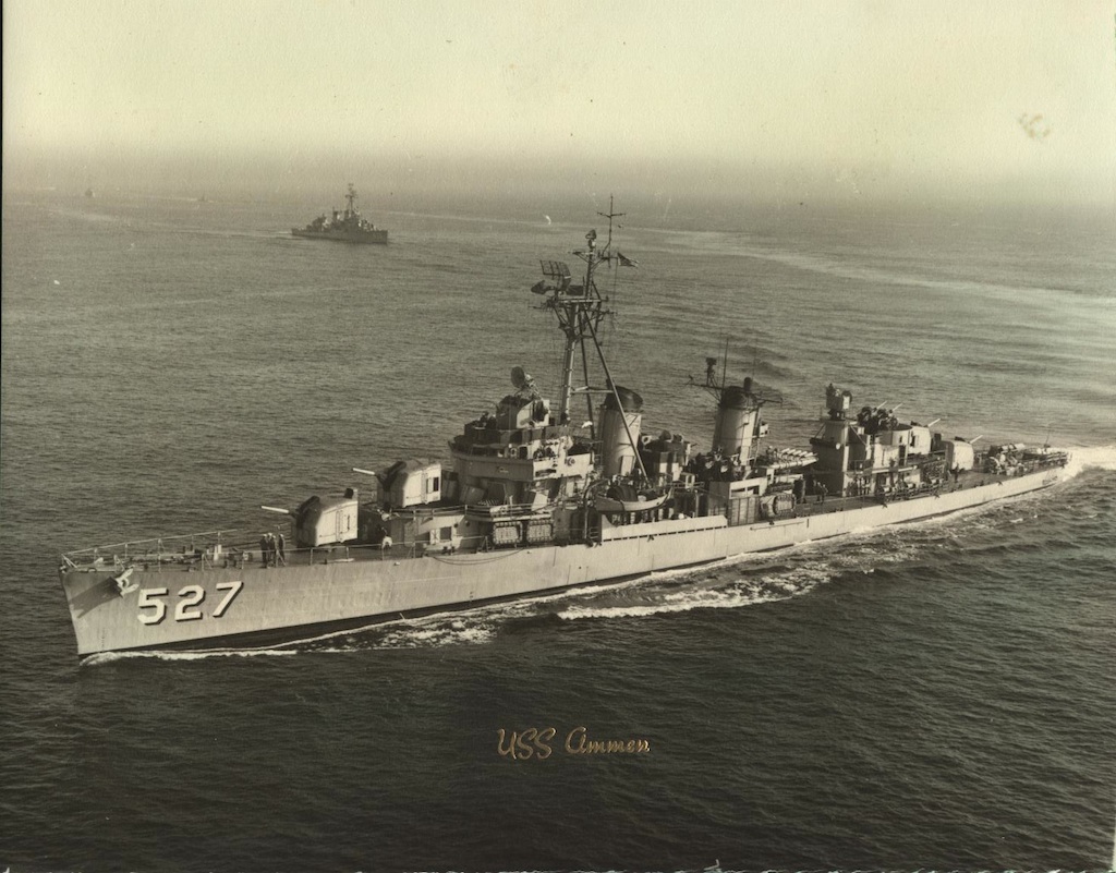 USS Ammen (DD-527) underway.jpg