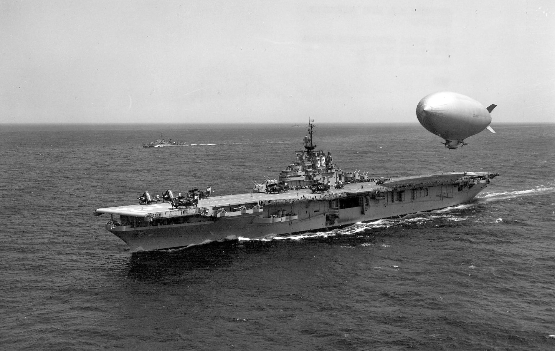 USS Leyte 1958.jpg