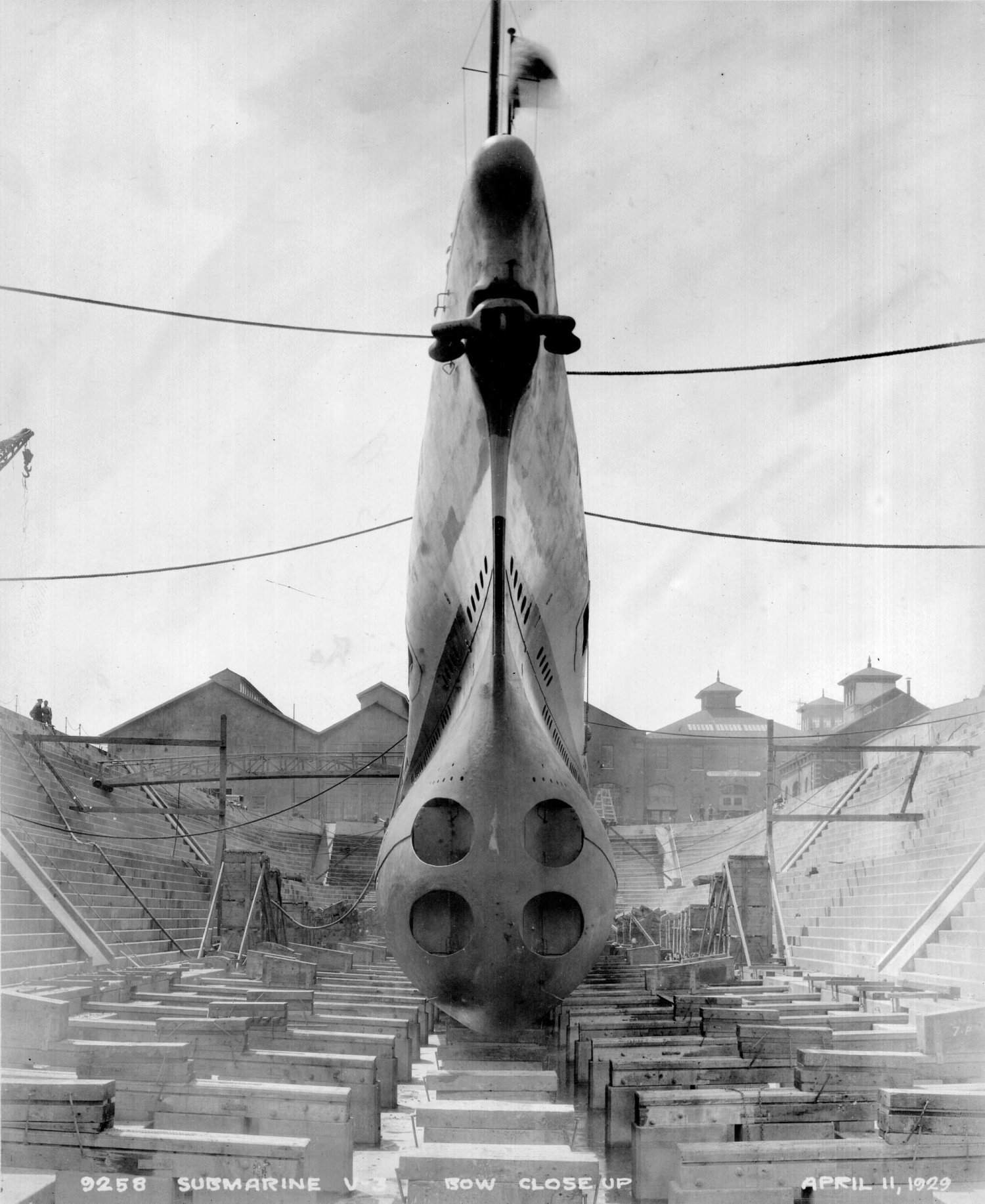 V-3 in Mare Island Drydock 1, April 11, 1929.jpg