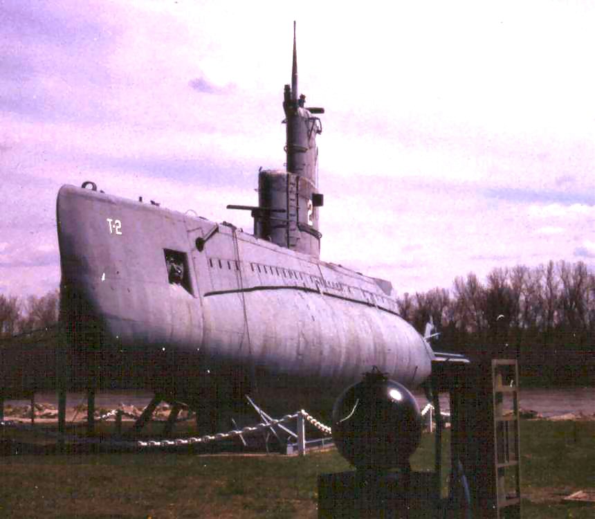 USS Marlin (SST-2) on display at Freedom Park, Omaha, Nebraska, in 1995.jpg