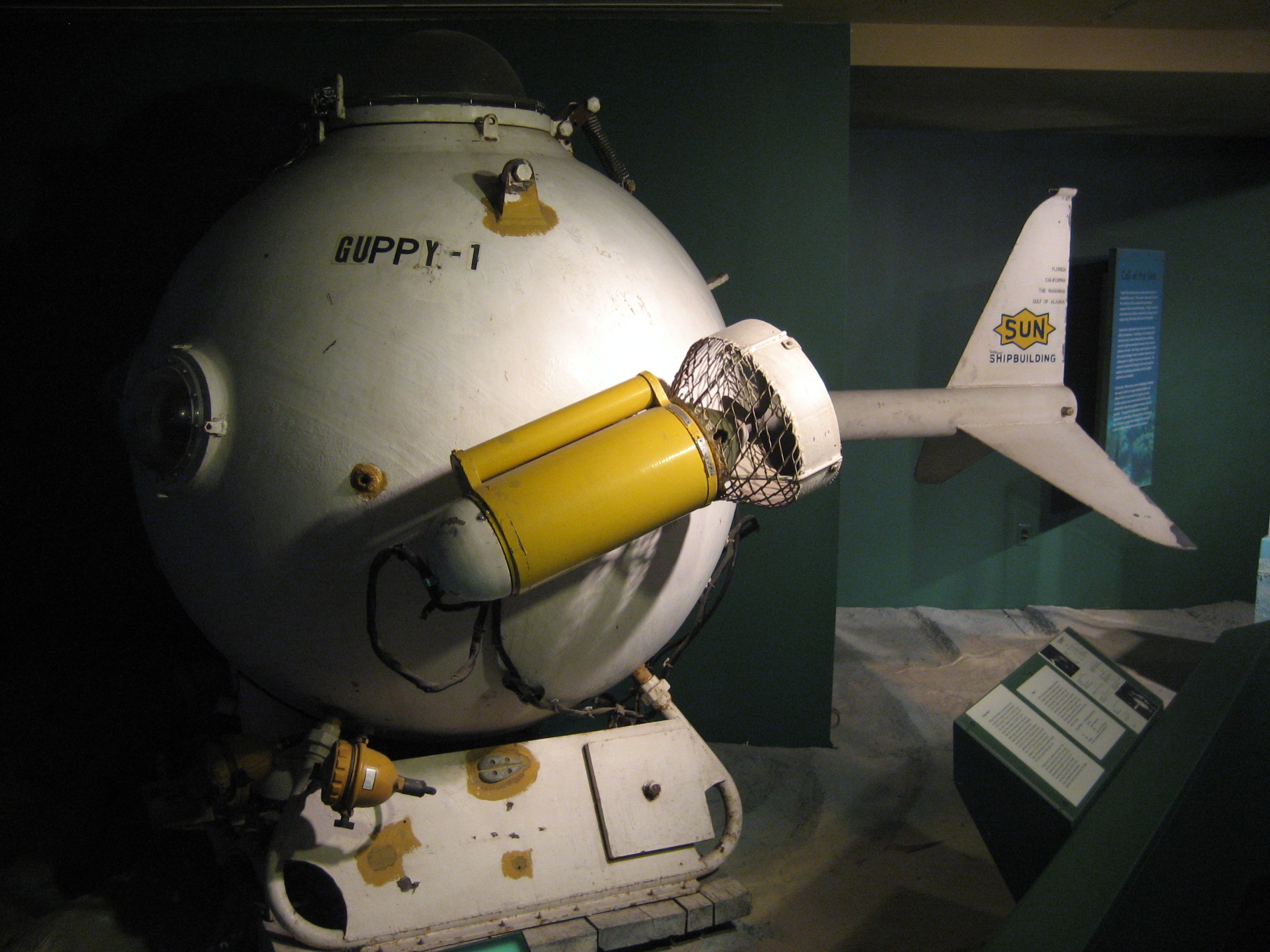 Guppy-1 submersible.jpg