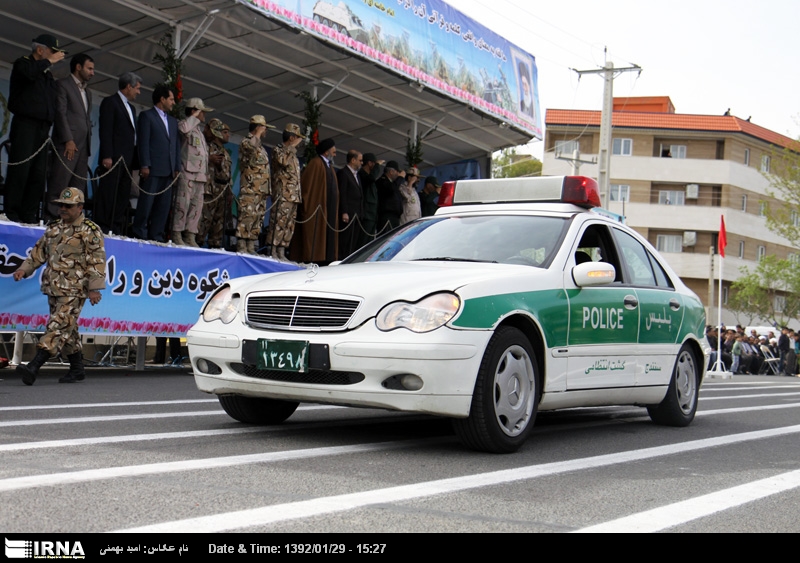Иран_парад_полиция 2.jpg