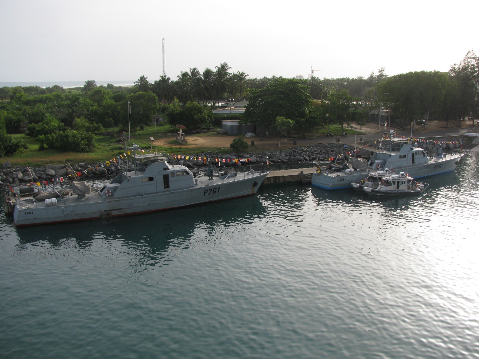 togonavy004.jpg