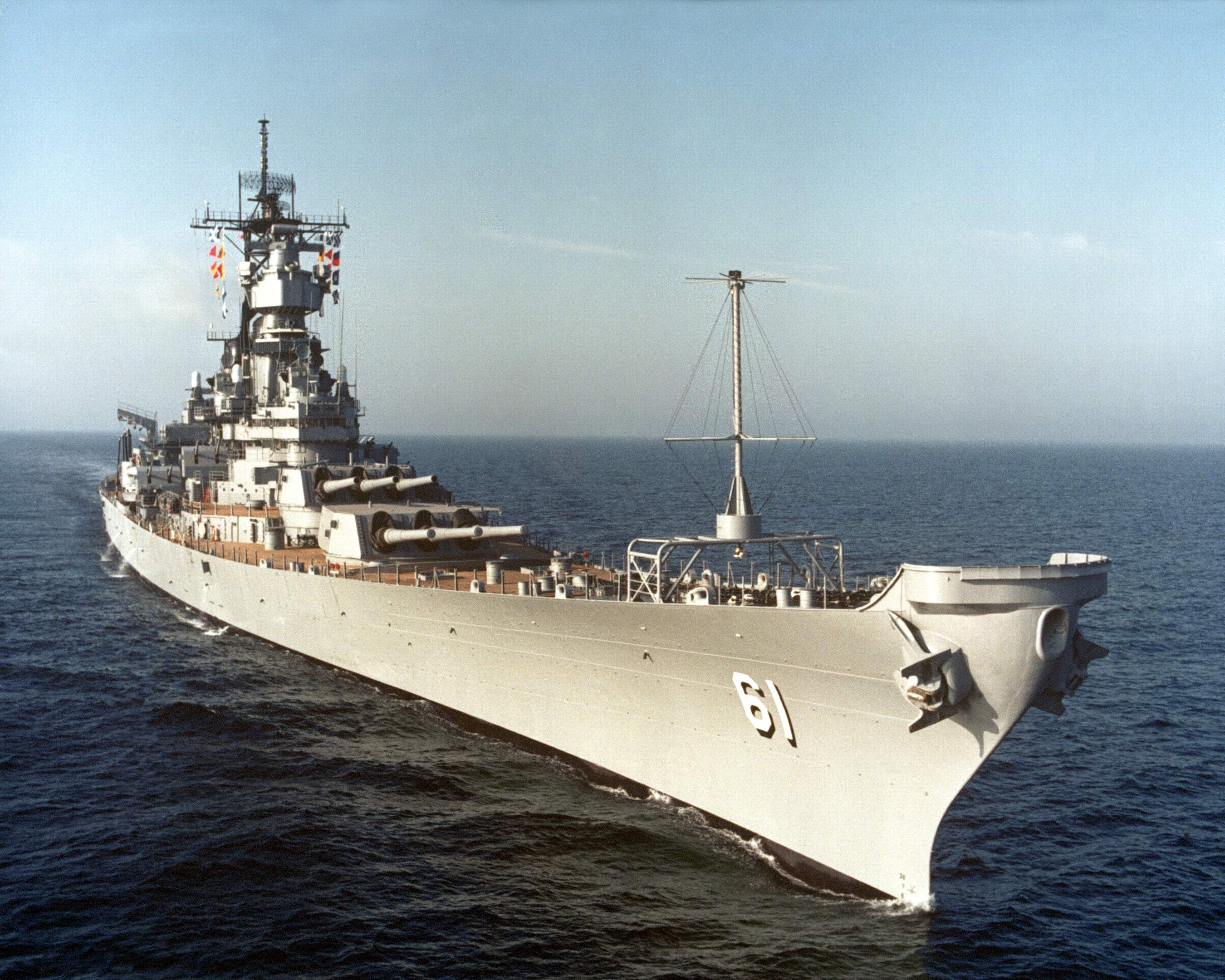 USS Iowa (BB-61) - bow view.jpg