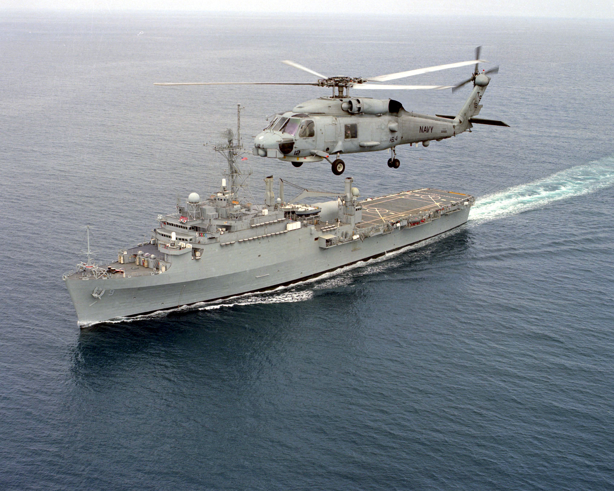 USS Denver (LPD-9).jpg