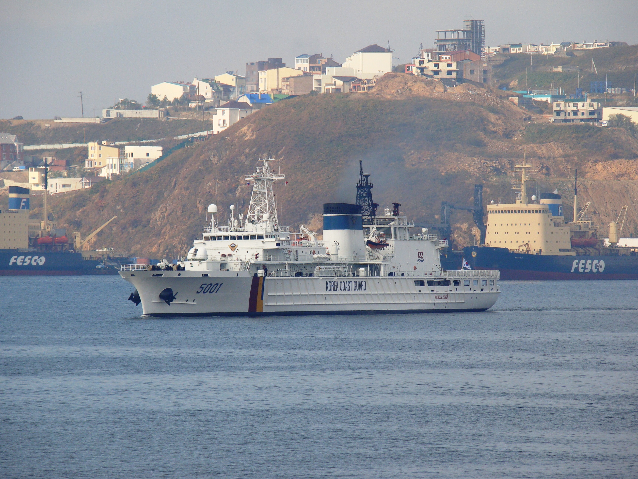 Полицейское судно №5001 Южная Корея 2013.10.18-x3.jpg