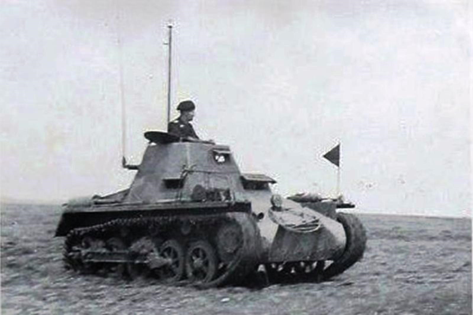 Panzerkampfwagen_I-II_60.jpg