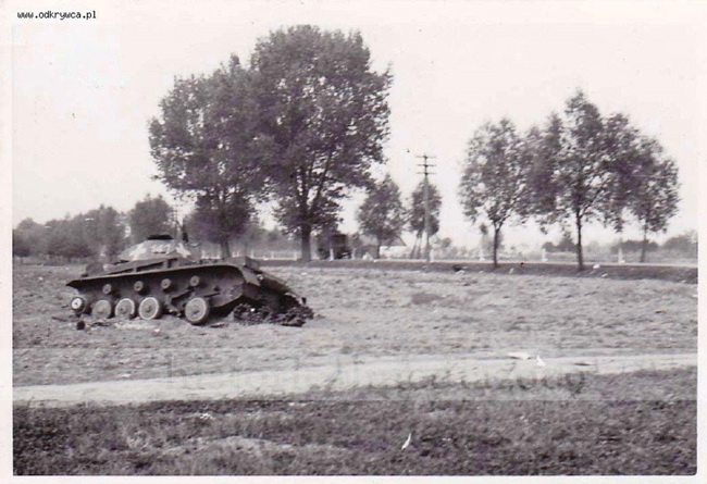 Panzerkampfwagen_I-II_72.jpg