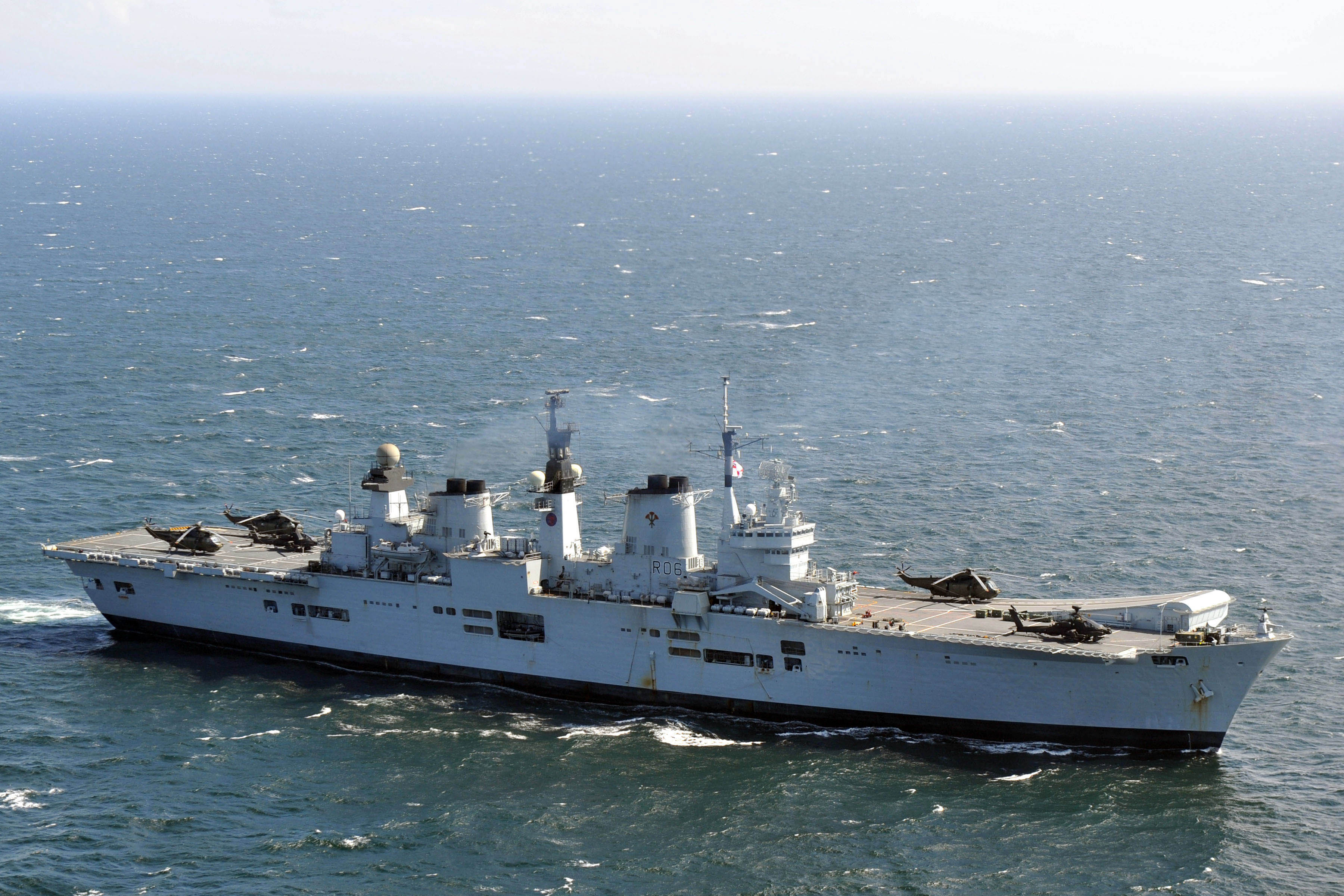 HMS Illustrious 2.jpg