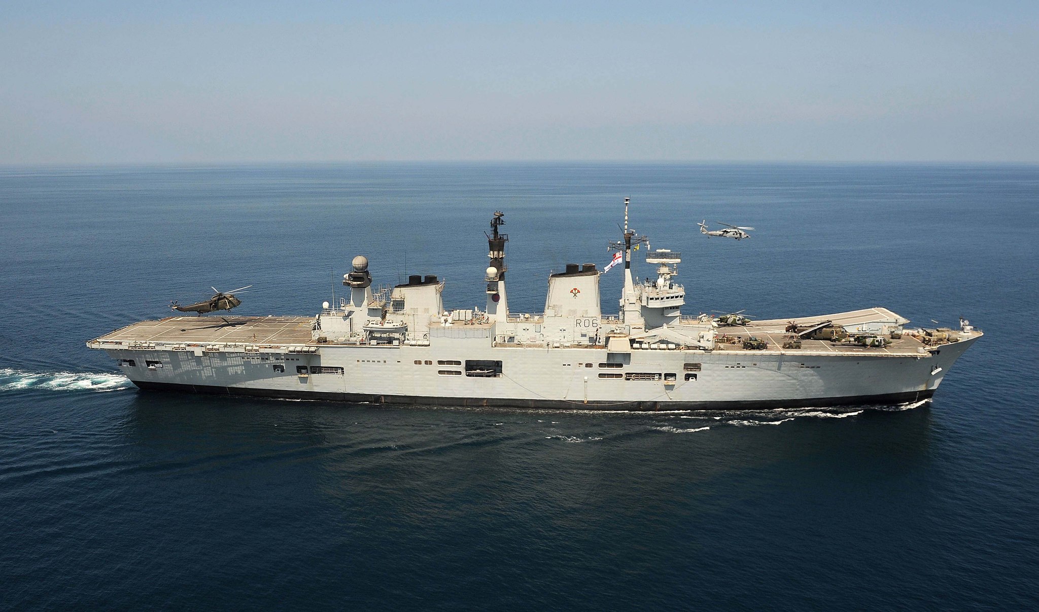 HMS Illustrious 3.jpg