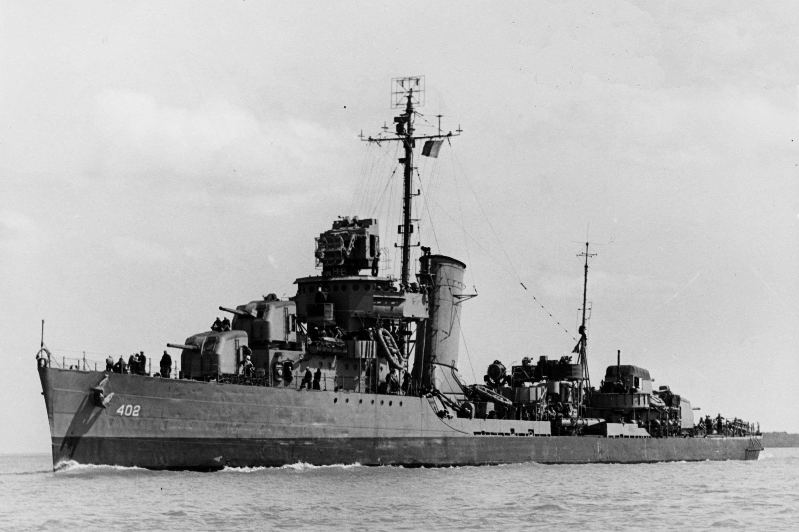 USS Mayrant (DD-402) - April 27, 1944 - 1.jpg