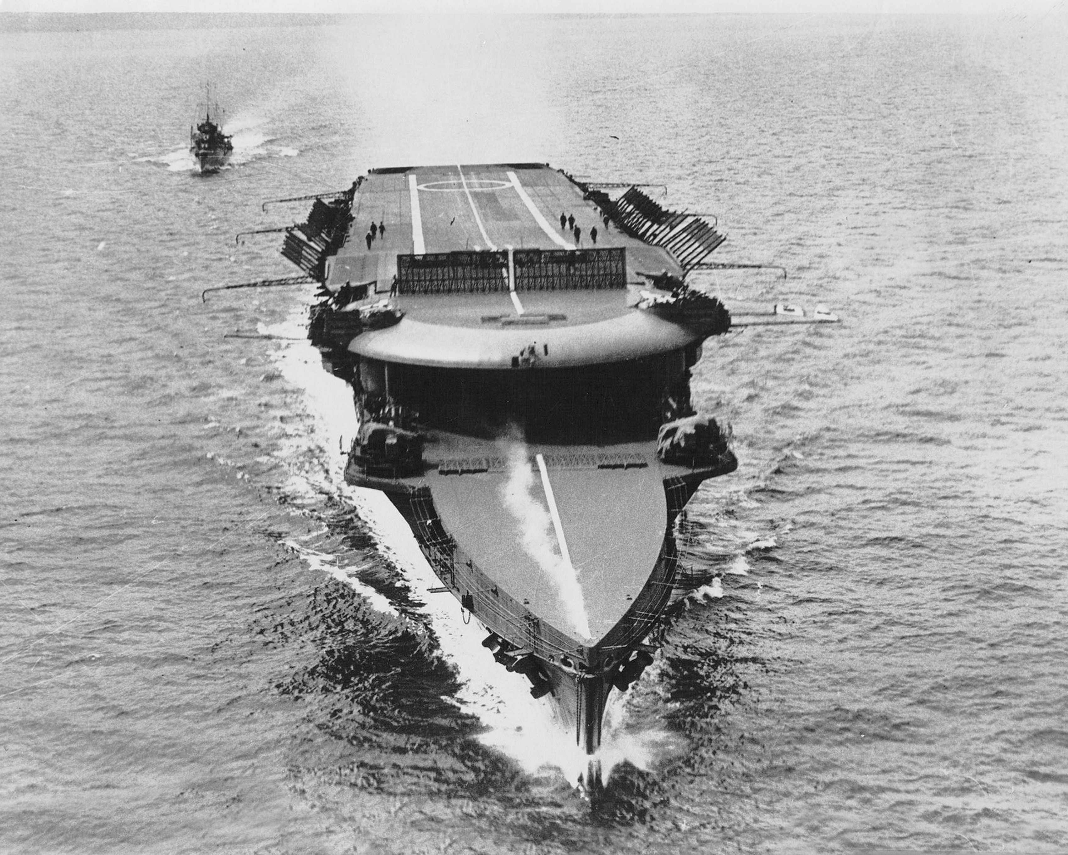 HMS FURIOUS-3_thumb.jpg