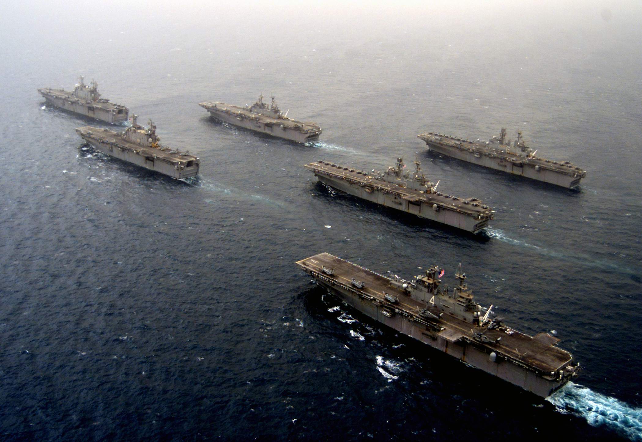 2003 - USN LHAs and LHDs - 2.jpg