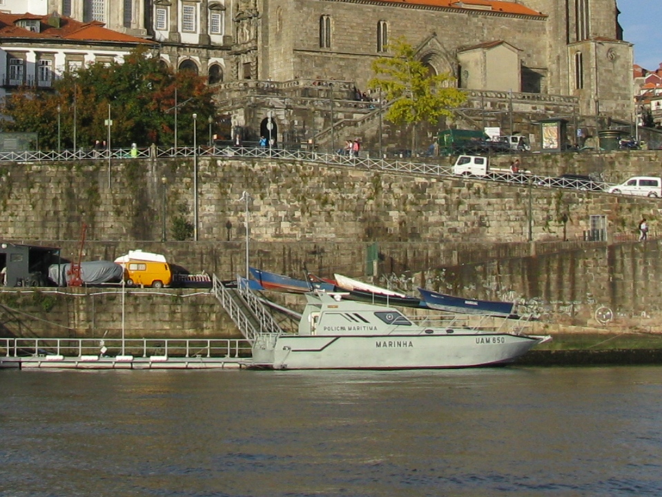 Португалия -  БОХР UAM650.jpg