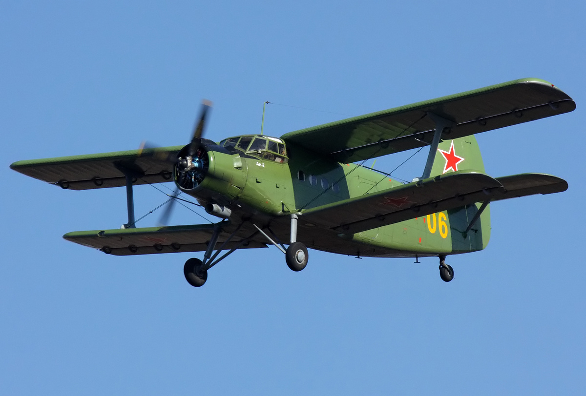 Antonov An-2 (54).jpg
