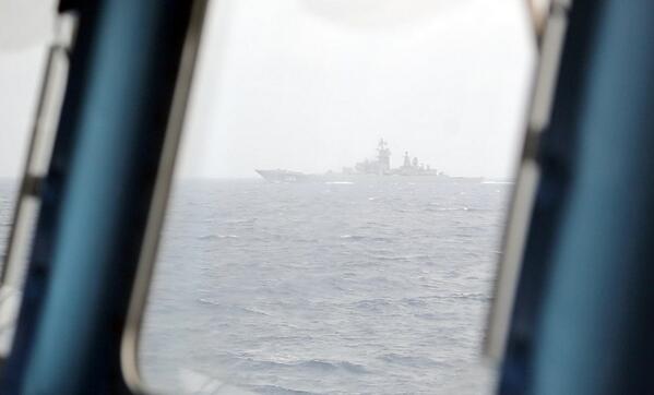 Pyotr Velikiy seen from the bridge of the Norwegian frigate Helge Ingstad-2.jpg